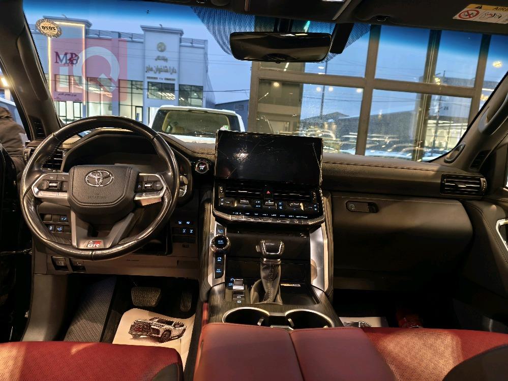 تويوتا لاندكروزر